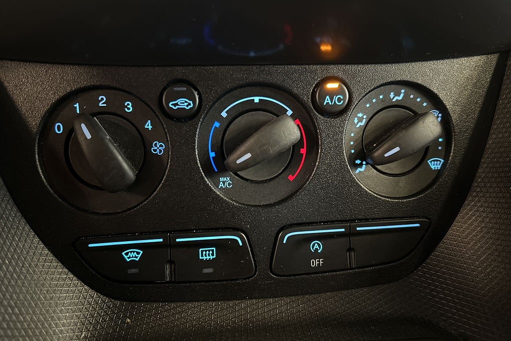 Ford Tourneo Connect 2016 - miniatyr 26