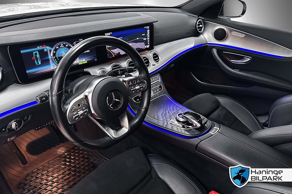 Mercedes-Benz E300 de 2020 - miniatyr 10