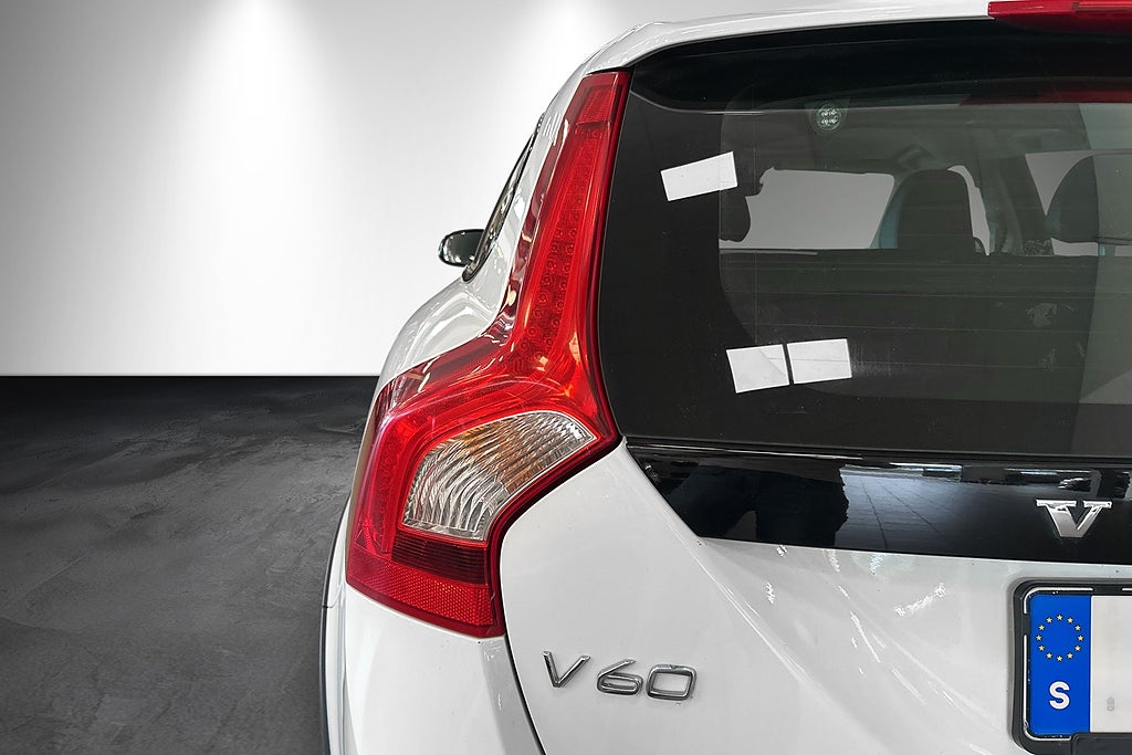 Volvo V60 Cross Country 2018 - miniatyr 12