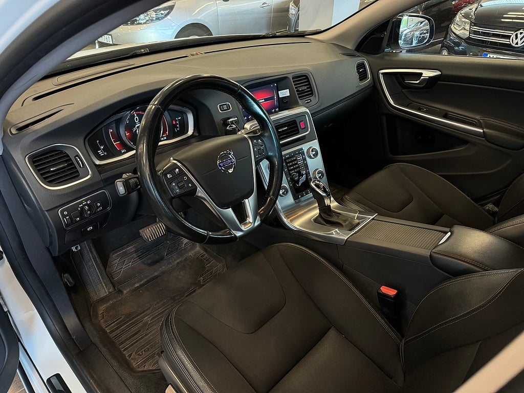Volvo V60 Cross Country 2018 - miniatyr 13