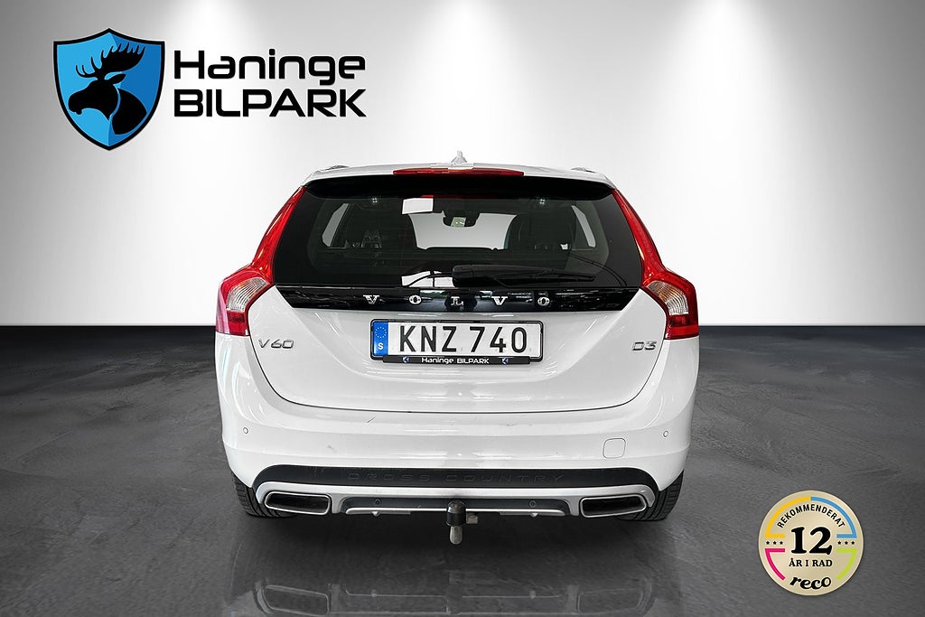 Volvo V60 Cross Country 2018 - miniatyr 8