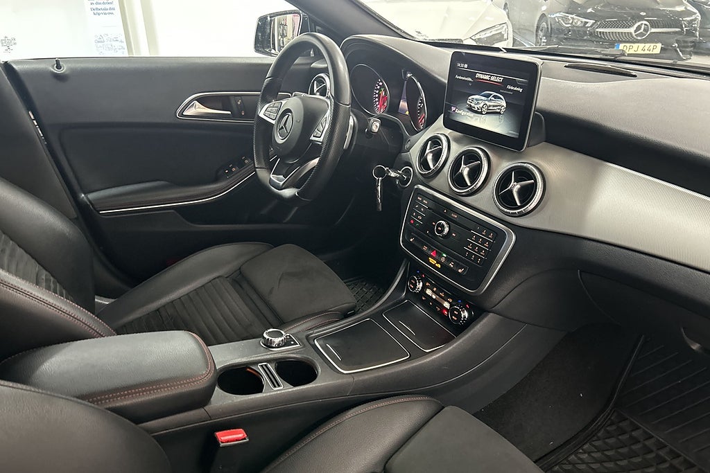Mercedes-Benz CLA220 d 2016 - miniatyr 13