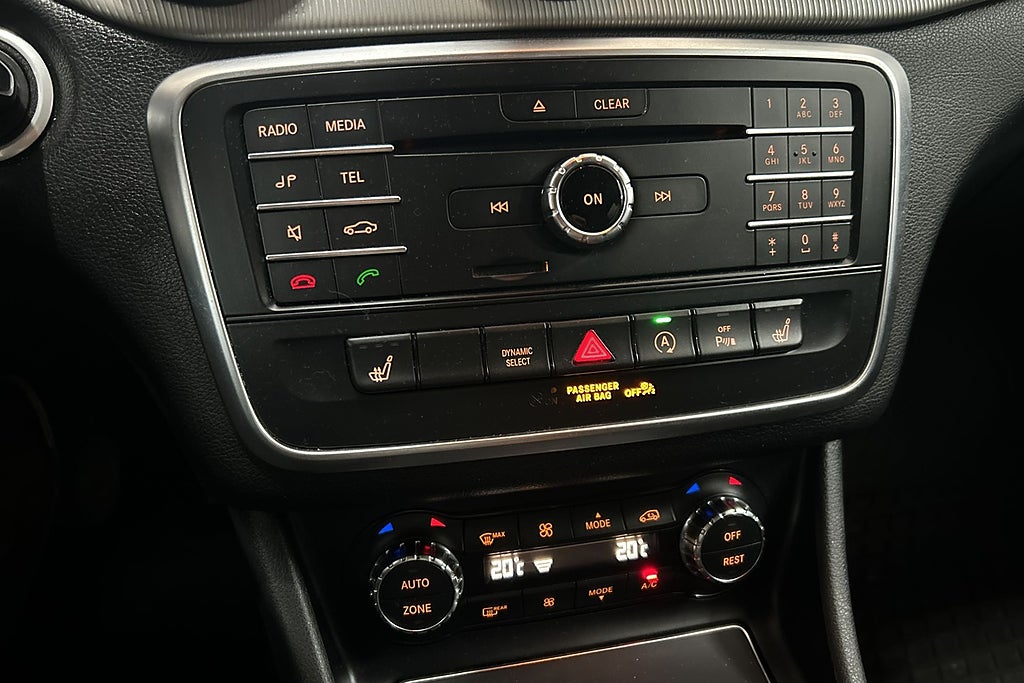 Mercedes-Benz CLA220 d 2016 - miniatyr 17