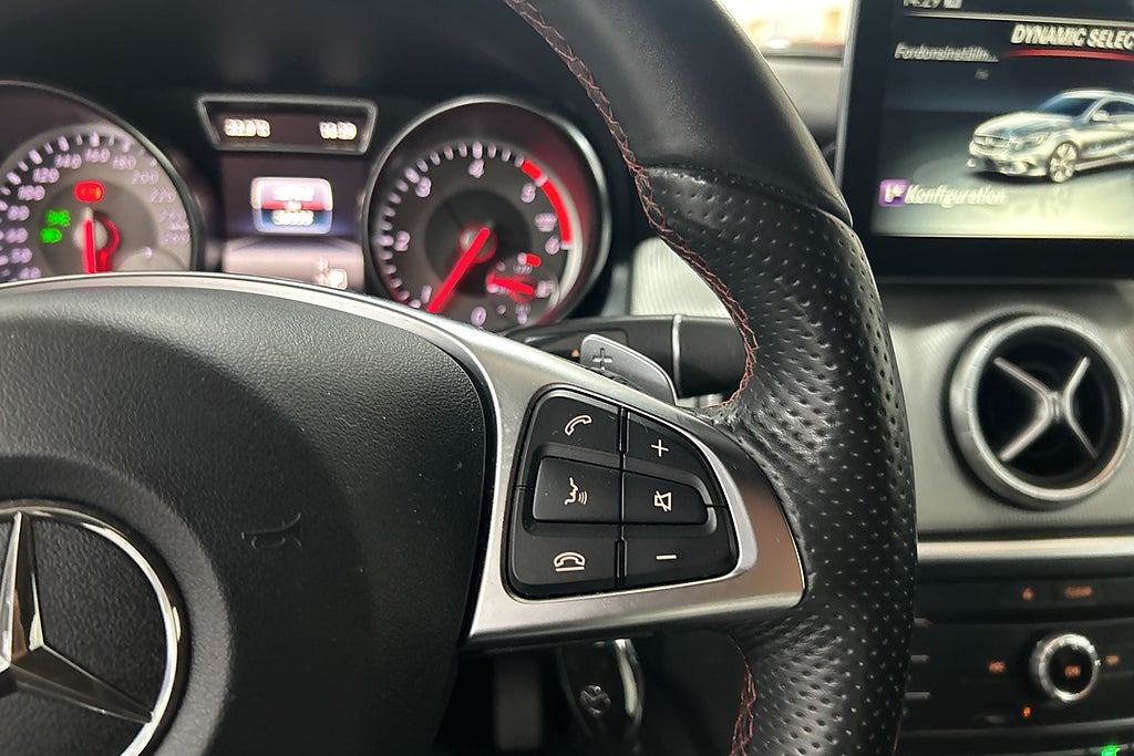 Mercedes-Benz CLA220 d 2016 - miniatyr 21