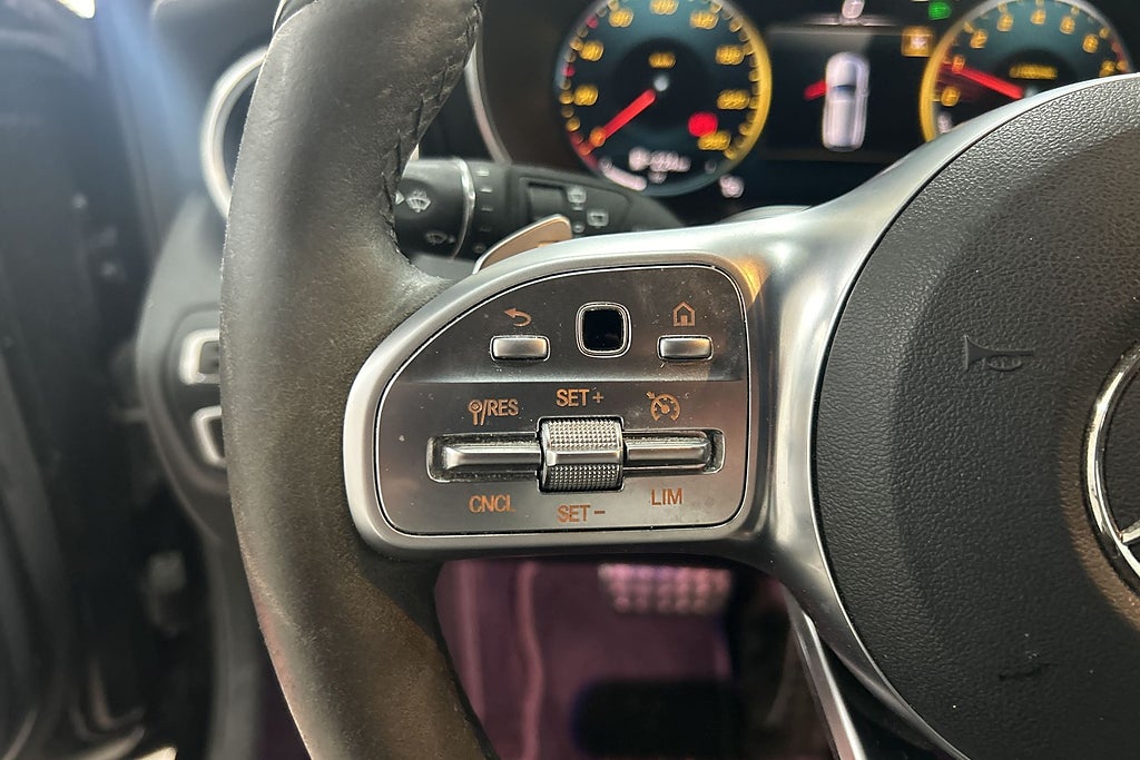 Mercedes-Benz C300 2021 - miniatyr 11