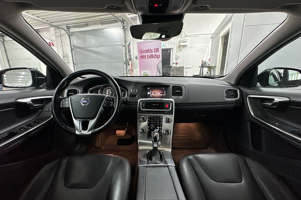 Volvo V60 Cross Country 2018 - miniatyr 14