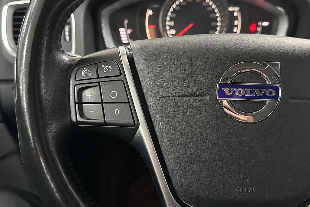 Volvo V60 Cross Country 2018 - miniatyr 22