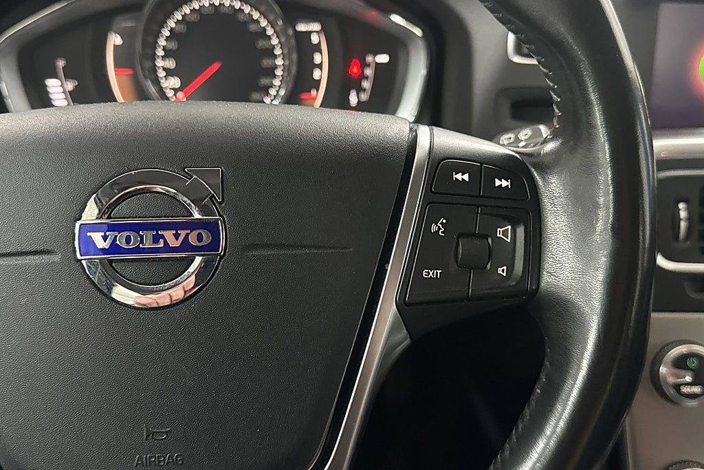 Volvo V60 Cross Country 2018 - miniatyr 23