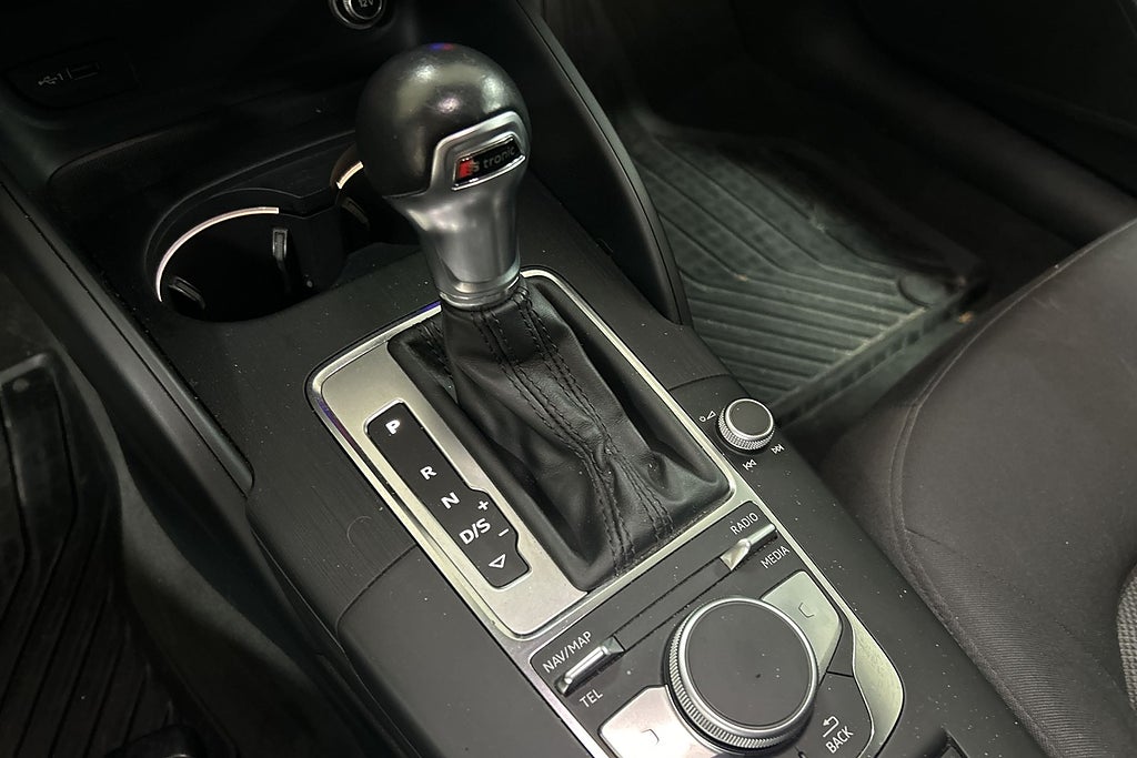 Audi A3 2019 - miniatyr 18