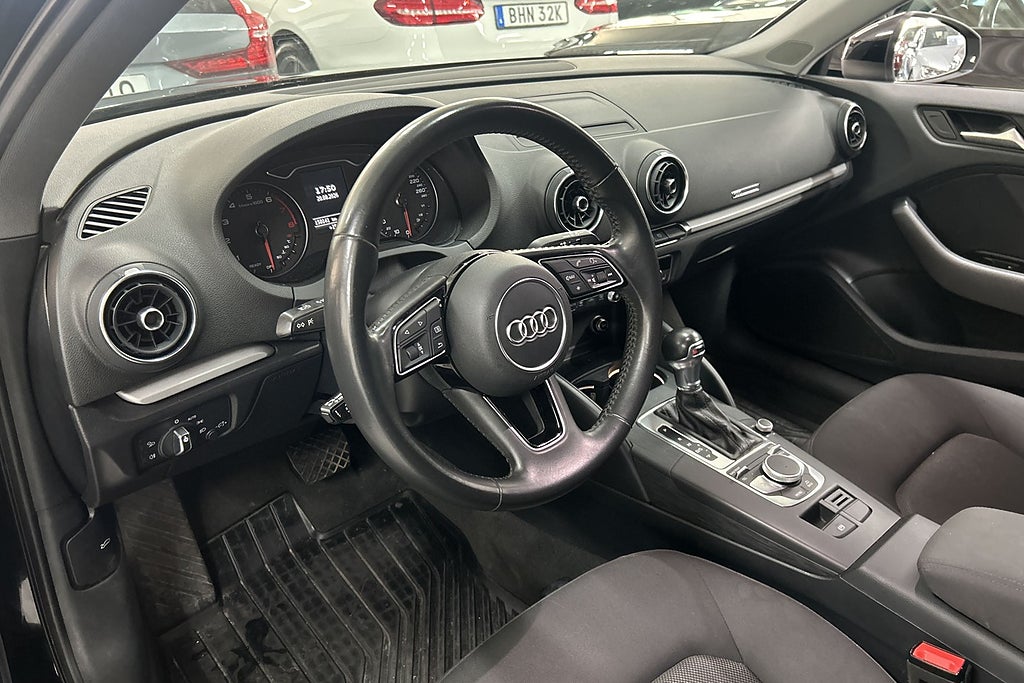 Audi A3 2019 - miniatyr 9