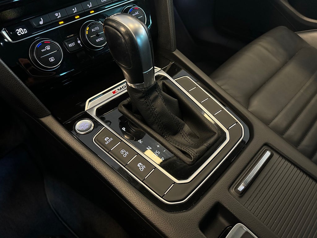 Volkswagen Passat 2017 - miniatyr 24