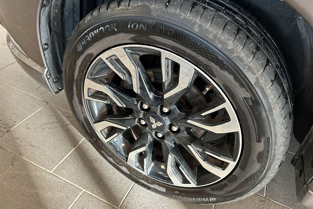 Mitsubishi Outlander 2016 - miniatyr 17