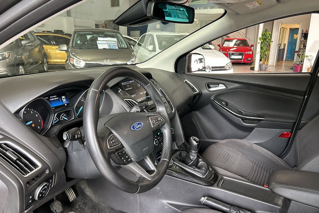 Ford Focus 2015 - miniatyr 10