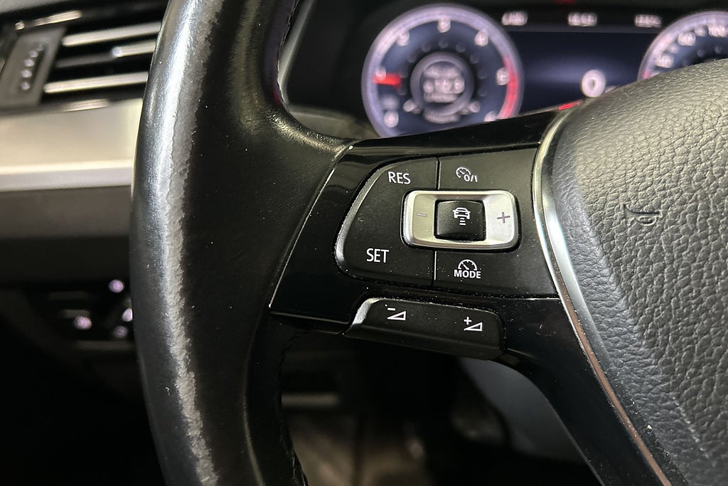 Volkswagen Passat 2015 - miniatyr 28