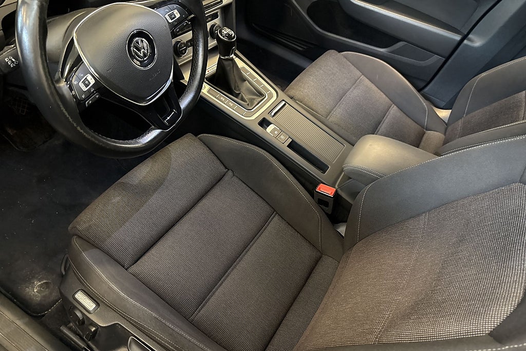 Volkswagen Passat 2015 - miniatyr 37