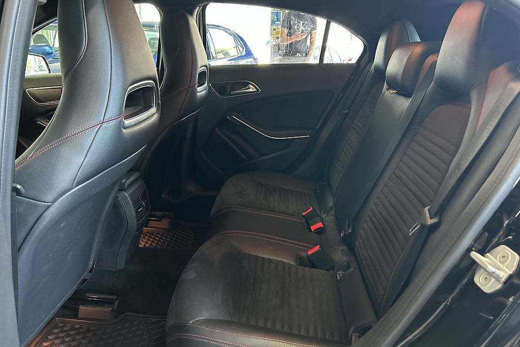 Mercedes-Benz A180 d 2016 - miniatyr 24