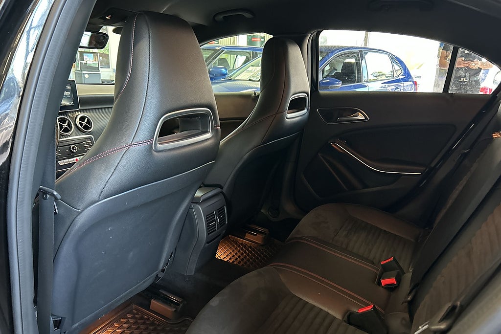 Mercedes-Benz A180 d 2016 - miniatyr 25