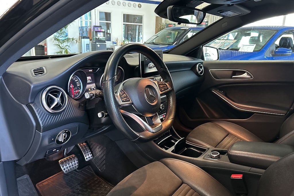 Mercedes-Benz A180 d 2016 - miniatyr 9