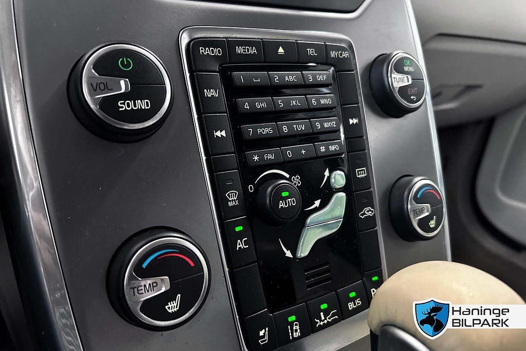 Volvo V70 2012 - miniatyr 16