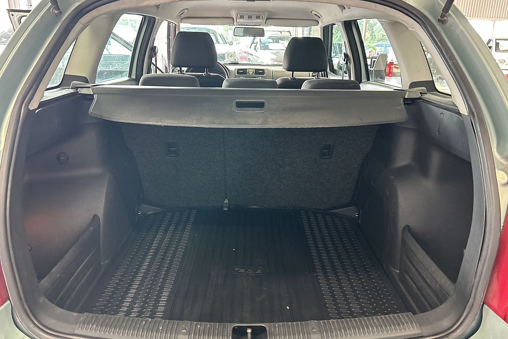 Skoda Fabia 2011 - miniatyr 23