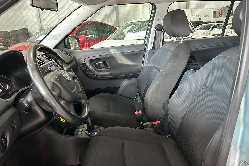 Skoda Fabia 2011 - miniatyr 9