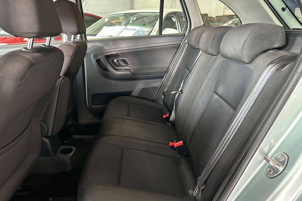 Skoda Fabia 2011 - miniatyr 10