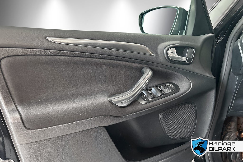 Ford Galaxy 2014 - miniatyr 11