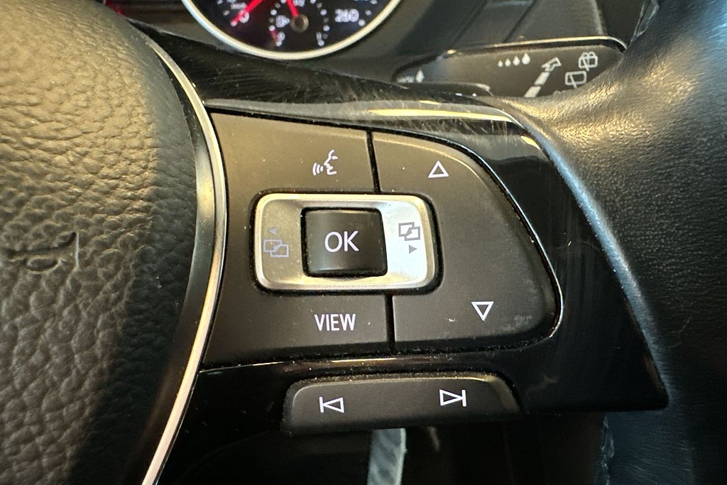 Volkswagen Tiguan 2019 - miniatyr 18