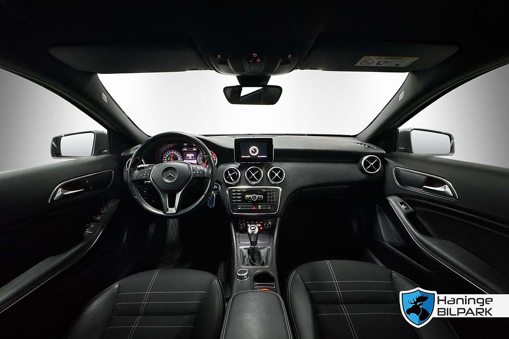 Mercedes-Benz A 2015 - miniatyr 14