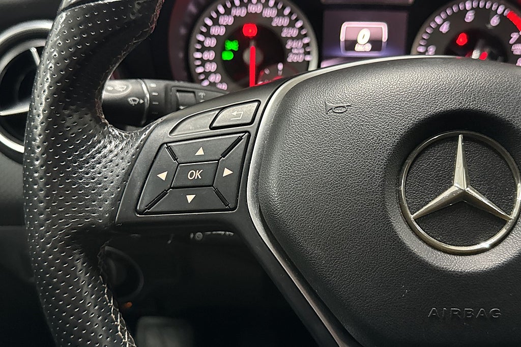Mercedes-Benz A 2015 - miniatyr 16