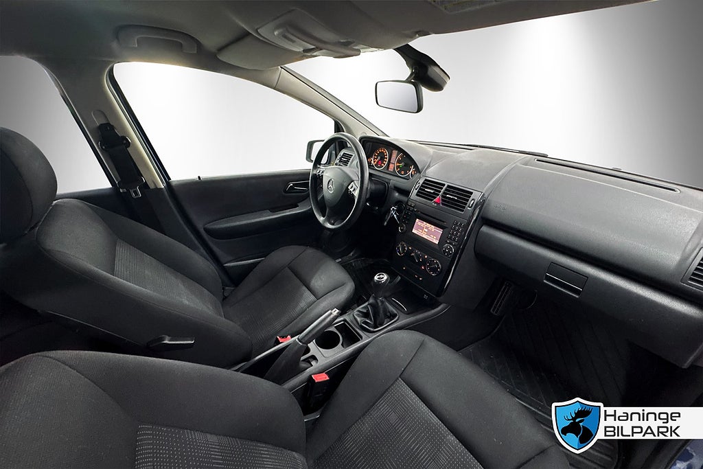 Mercedes-Benz A160 2010 - miniatyr 13