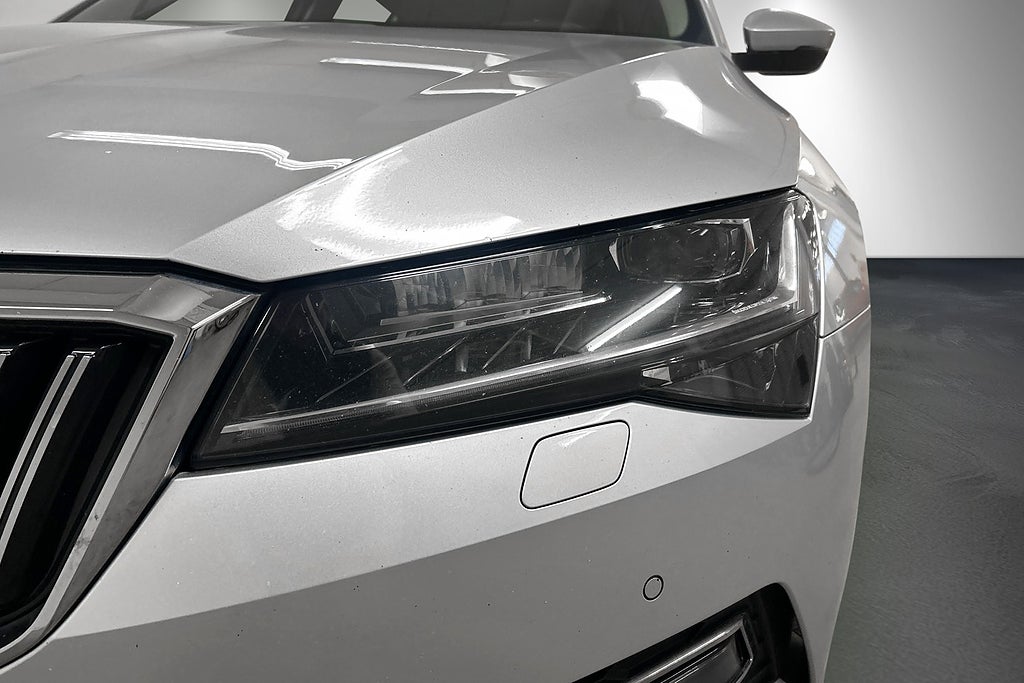 Skoda Superb 2021 - miniatyr 12
