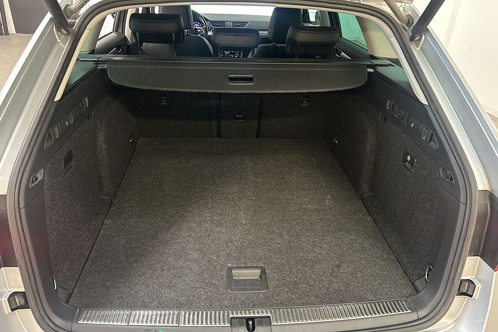 Skoda Superb 2021 - miniatyr 23