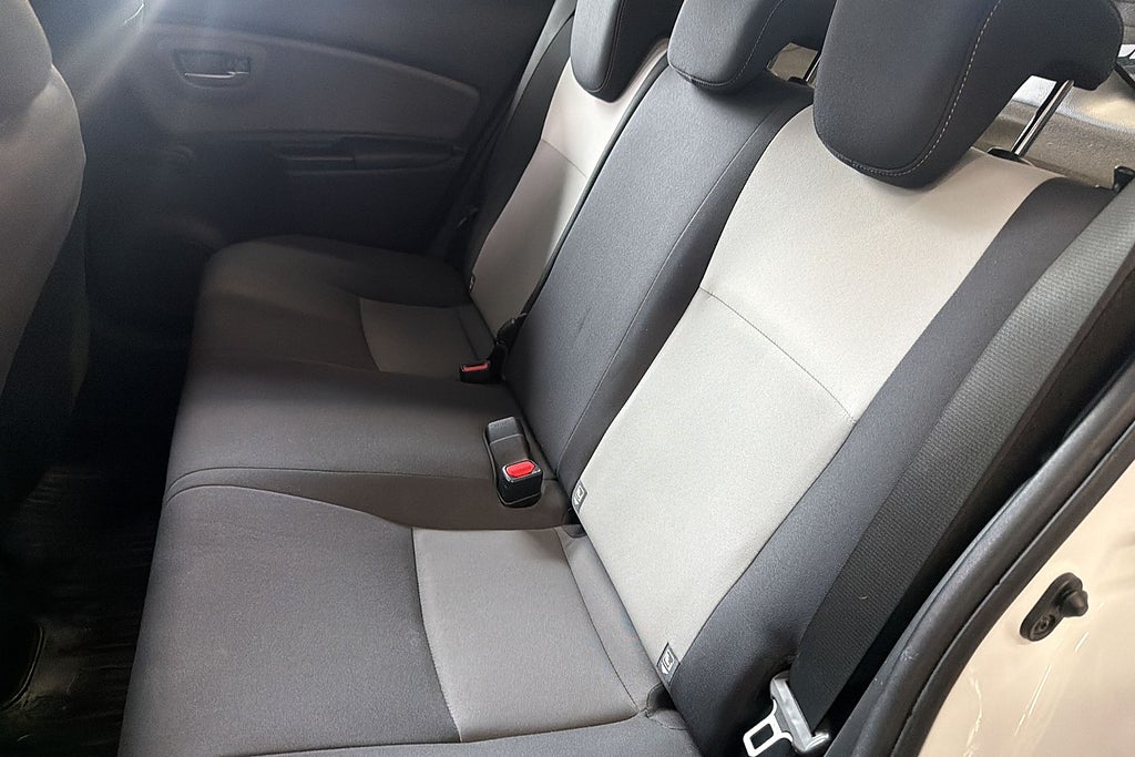 Toyota Yaris 2019 - miniatyr 12