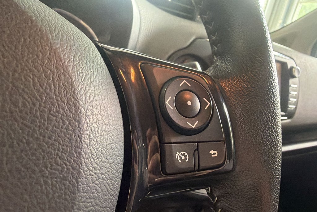 Toyota Yaris 2019 - miniatyr 15
