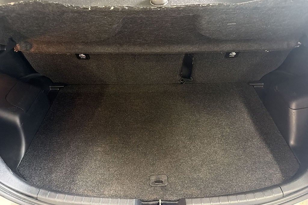 Toyota Yaris 2019 - miniatyr 16