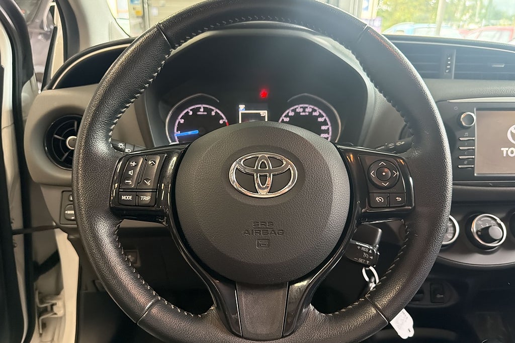 Toyota Yaris 2019 - miniatyr 17
