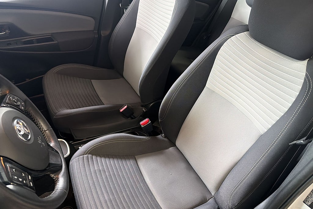 Toyota Yaris 2019 - miniatyr 10