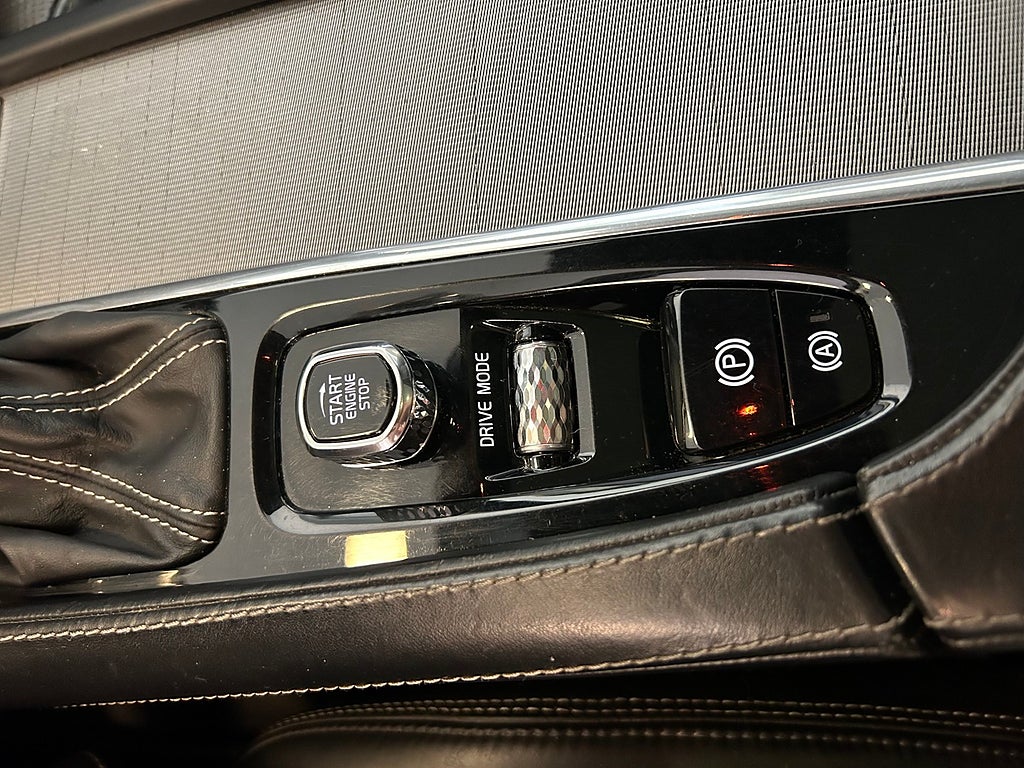 Volvo XC90 2019 - miniatyr 30