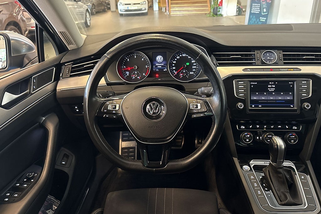 Volkswagen Passat Alltrack 2017 - miniatyr 16