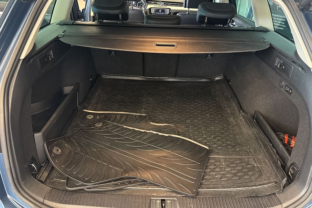 Volkswagen Passat Alltrack 2017 - miniatyr 18