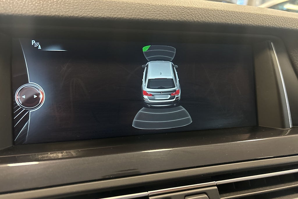 BMW 520d 2017 - miniatyr 18