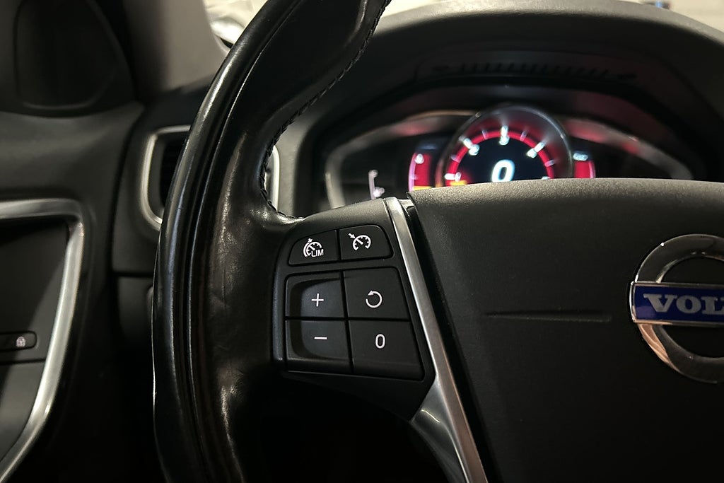 Volvo V60 2014 - miniatyr 13