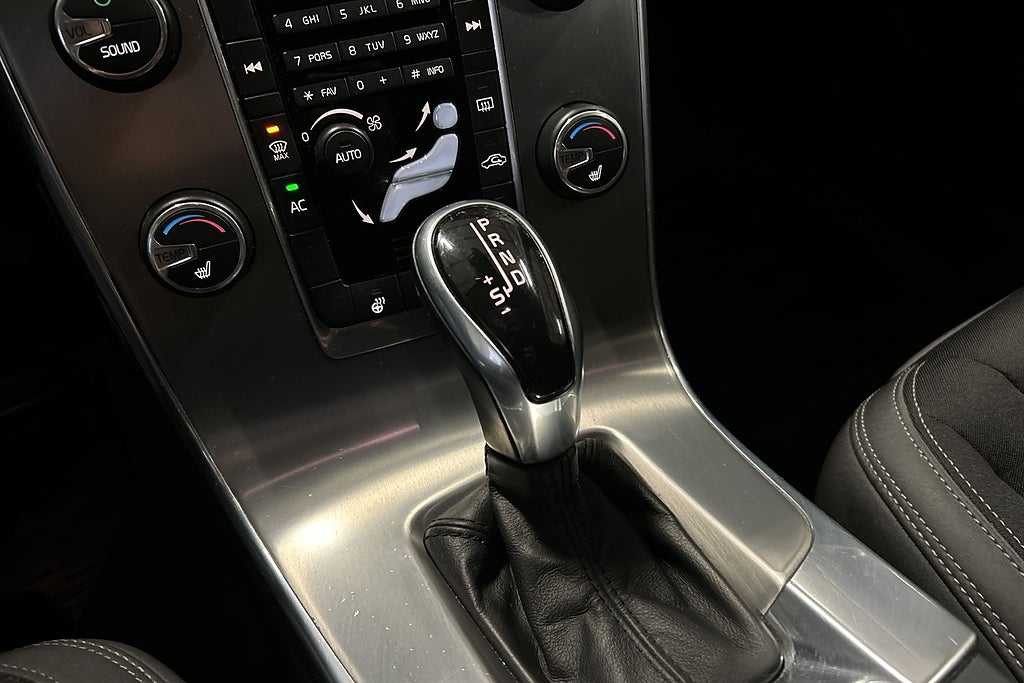 Volvo V60 2014 - miniatyr 17