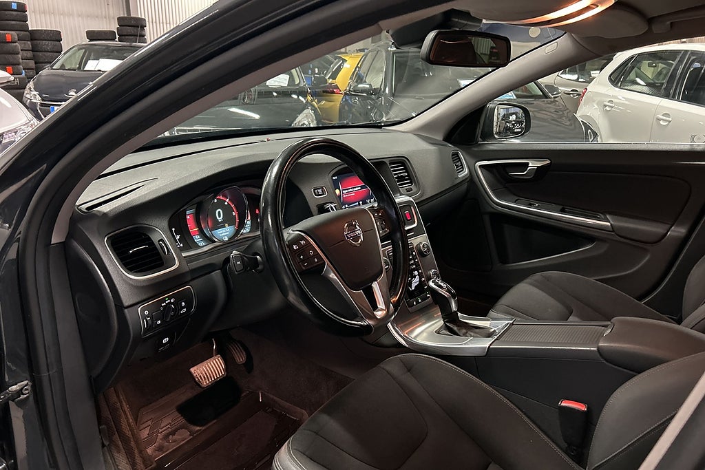 Volvo V60 2014 - miniatyr 10
