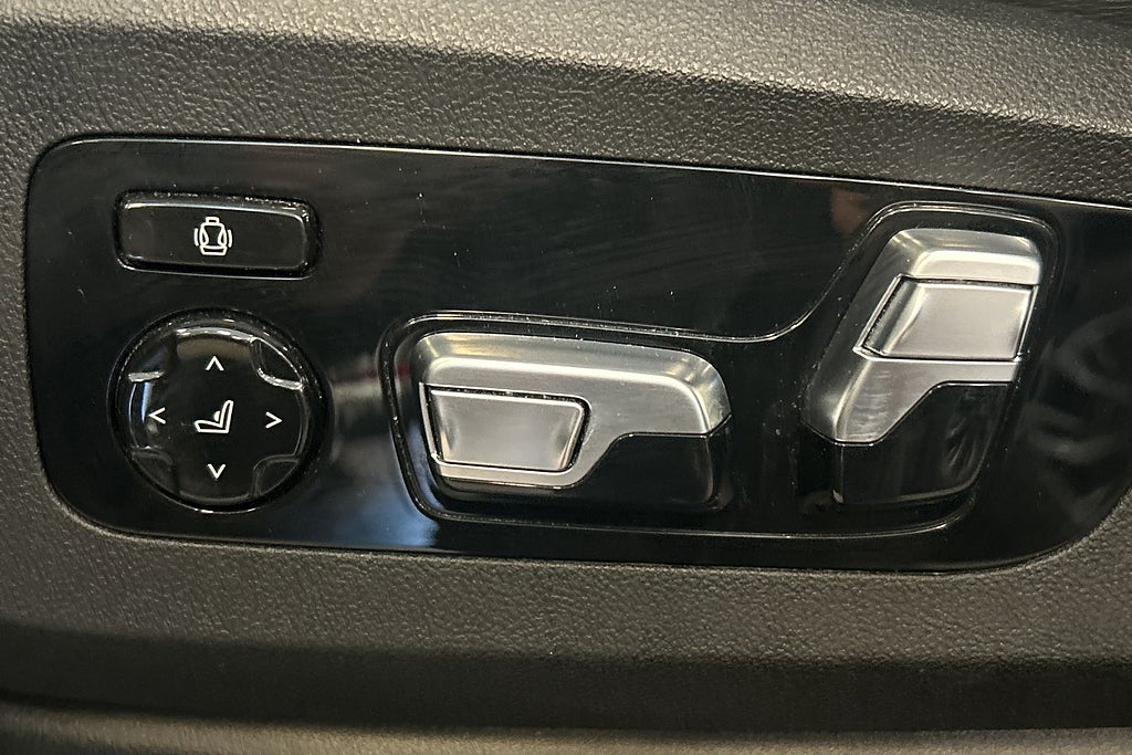BMW X5 M 2021 - miniatyr 25