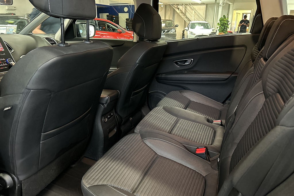 Renault Grand Scenic I 2019 - miniatyr 24