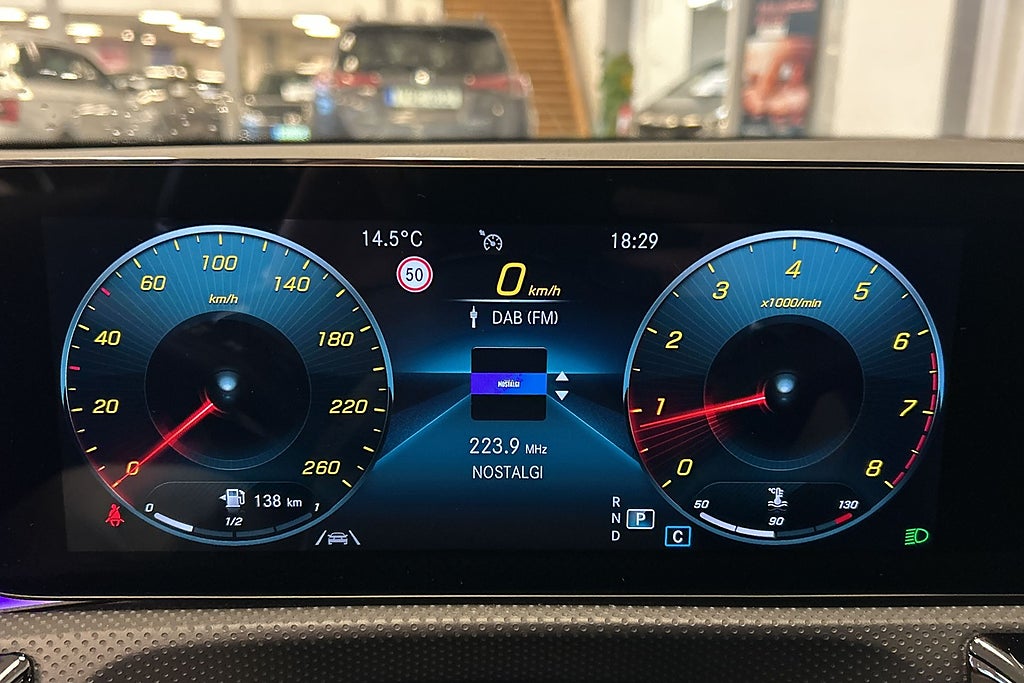 Mercedes-Benz A180 2022 - miniatyr 26