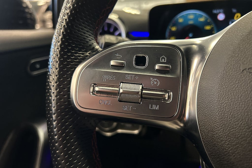 Mercedes-Benz A180 2022 - miniatyr 28