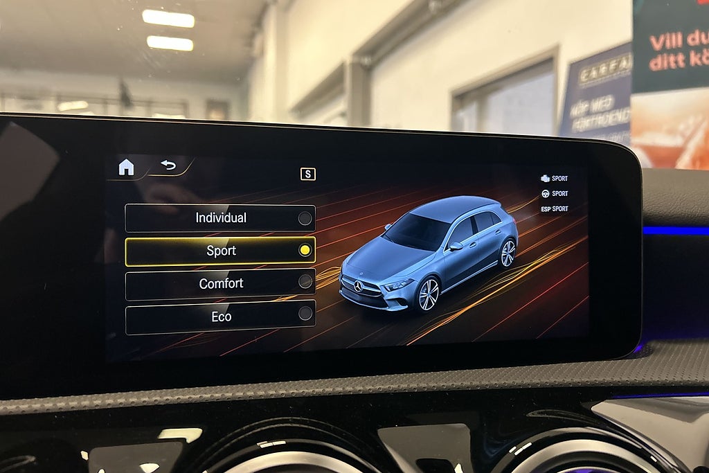 Mercedes-Benz A180 2022 - miniatyr 35